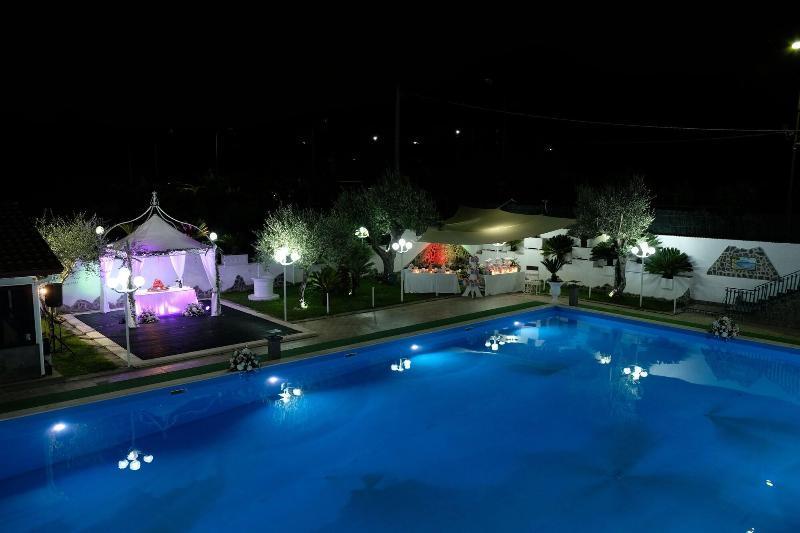 Отель Ristorante La Vela Боскореале Экстерьер фото